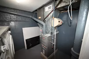 7927 S Jeffery Blvd, Chicago, IL 60617 - Photo 25