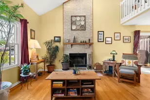 3072 Anton Cir, Aurora, IL 60504 - Photo 3