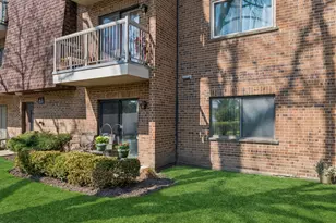 611 W Central Rd, Mount Prospect, IL 60056 - Photo 21