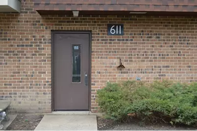 611 W Central Road #A4, Mount Prospect, IL 60056 - Photo 3