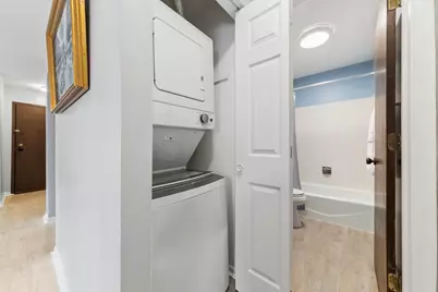 611 W Central Road #A4, Mount Prospect, IL 60056 - Photo 17