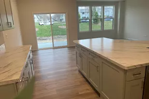 1977 Leiter Way, Hoffman Estates, IL 60169 - Photo 3