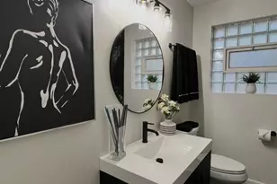 12401 Justine St, Calumet Park, IL 60827 - Photo 11