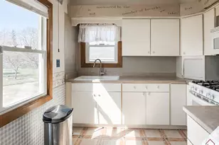 630 E 170th St, South Holland, IL 60473 - Photo 7