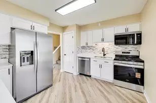 54 Bonds Dr, Bourbonnais, IL 60914 - Photo 5