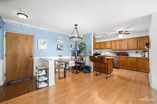 1050 N Farnsworth Ave, Aurora, IL 60505 - Photo 5