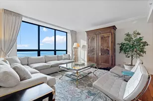 180 E Pearson St, Chicago, IL 60611 - Photo 9