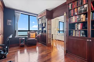 180 E Pearson St, Chicago, IL 60611 - Photo 23