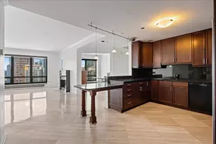 130 N Garland Ct, Chicago, IL 60602 - Photo 5