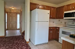 740 Village Cir, Marengo, IL 60152 - Photo 3
