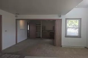 105 S Clermont St, Bowen, IL 62316 - Photo 5