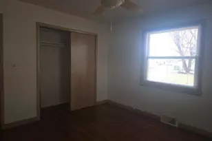 105 S Clermont St, Bowen, IL 62316 - Photo 15