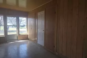 105 S Clermont St, Bowen, IL 62316 - Photo 19