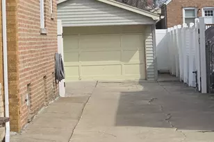 14529 S Emerald Ave, Riverdale, IL 60827 - Photo 25