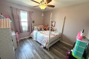 1444 E 4th St, Centralia, IL 62801 - Photo 9