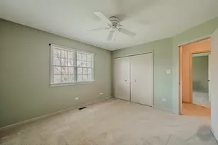 8444 Sandalwood Ct, Darien, IL 60561 - Photo 25