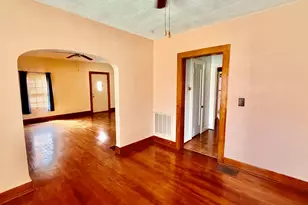 800 W McCord St, Centralia, IL 62801 - Photo 11