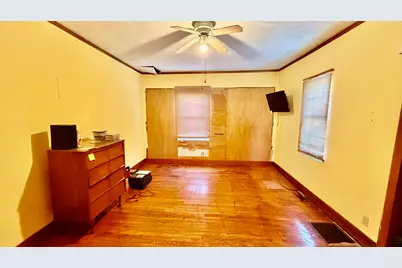 800 W McCord Street, Centralia, IL 62801 - Photo 9