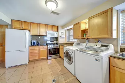 5000 Pratt Avenue, Skokie, IL 60077 - Photo 31