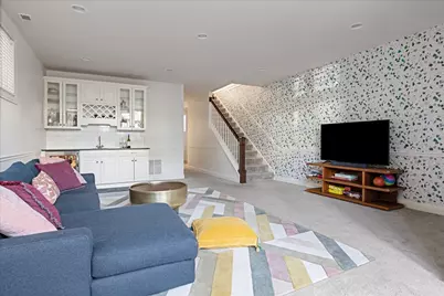 2131 W Melrose Street, Chicago, IL 60618 - Photo 21
