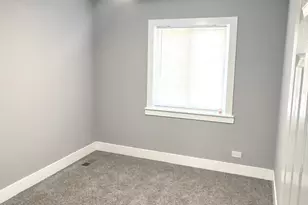 9339 S Burnside Ave, Chicago, IL 60619 - Photo 19