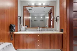 161 E Chicago Ave, Chicago, IL 60611 - Photo 27