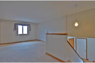 311 S Otter Creek Road, Streator, IL 61364 - Photo 5