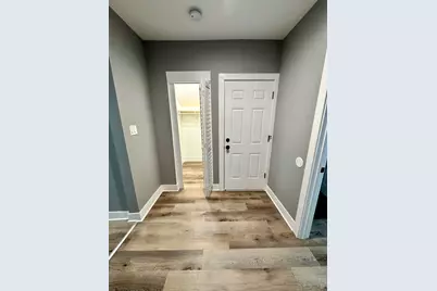 2713 W Gladys Avenue #3, Chicago, IL 60612 - Photo 9