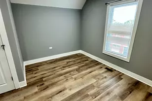 2713 W Gladys Ave, Chicago, IL 60612 - Photo 17