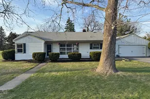 15W492 Concord St, Elmhurst, IL 60126 - Photo 1