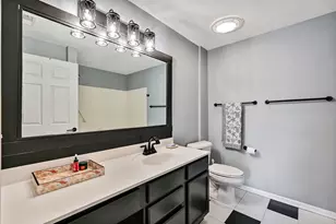 855 E 22nd St, Lombard, IL 60148 - Photo 11