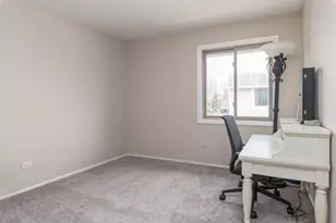 556 Chard Ct, Grayslake, IL 60030 - Photo 15