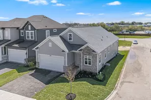1431 Somerset Pl, Barrington, IL 60010 - Photo 1