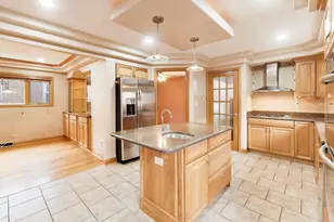 5731 S Newland Ave, Chicago, IL 60638 - Photo 13