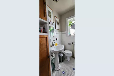 1925 W Belle Plaine Avenue #3F, Chicago, IL 60613 - Photo 9