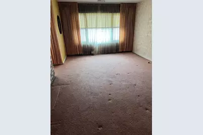 8210 Elmwood Avenue #403, Skokie, IL 60077 - Photo 9