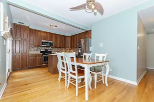 1325 W George St, Chicago, IL 60657 - Photo 9