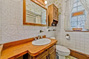 5381 N Lynch Ave, Chicago, IL 60630 - Photo 9