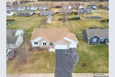 225 Sundance Trail, Capron, IL 61012 - Photo 37