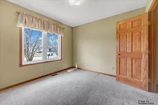 225 Sundance Trail, Capron, IL 61012 - Photo 21