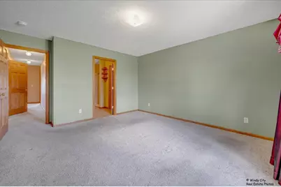 225 Sundance Trail, Capron, IL 61012 - Photo 15