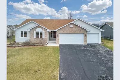 225 Sundance Trail, Capron, IL 61012 - Photo 1