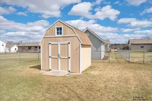 225 Sundance Trail, Capron, IL 61012 - Photo 35