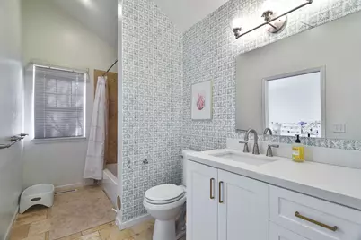 1825 N Wilmot Avenue, Chicago, IL 60647 - Photo 15