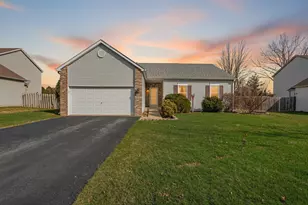 2306 Ridgefield Dr, Belvidere, IL 61008 - Photo 1
