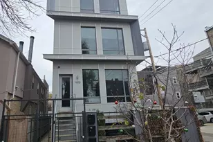 1013 N Honore St, Chicago, IL 60622 - Photo 1