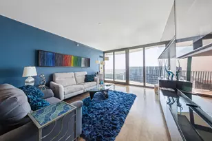 225 N Columbus Dr, Chicago, IL 60601 - Photo 3