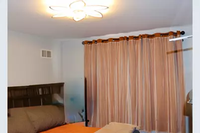 17112 Whittier Avenue, Hazel Crest, IL 60429 - Photo 9