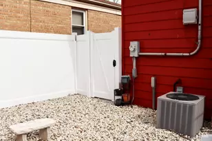 17112 Whittier Ave, Hazel Crest, IL 60429 - Photo 21