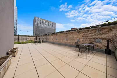 8 W Monroe Street #1704, Chicago, IL 60603 - Photo 19